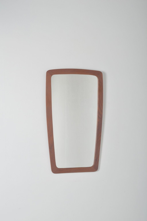 Miroir danois modèle 957 à bord arrondi en teck, années 1960