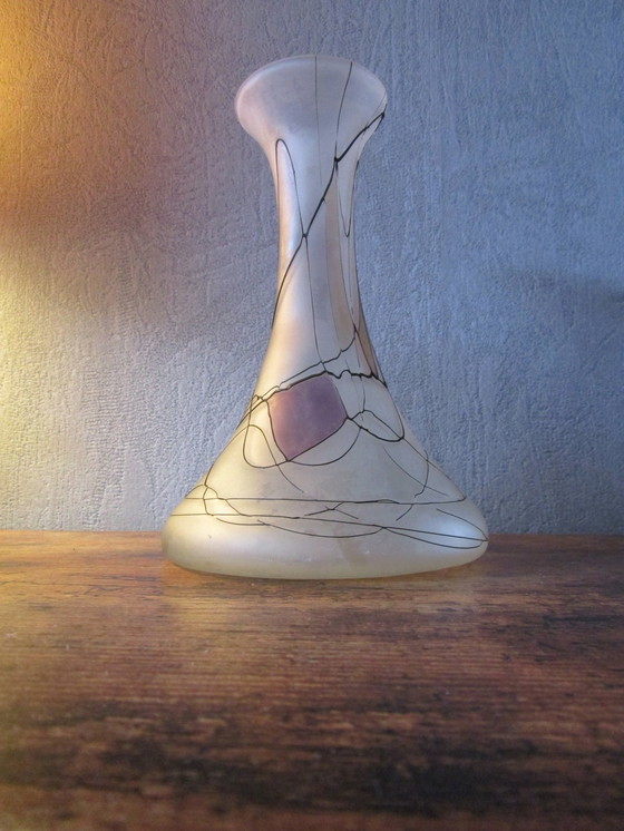 Image 1 of Bellissimo vaso vintage soffiato a mano, riccamente decorato.