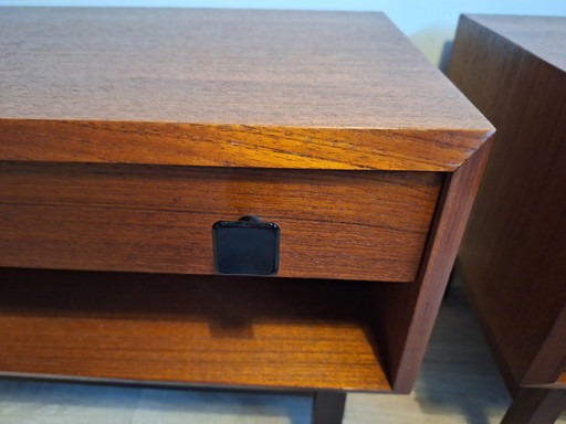 2x Midcentury Nightstands