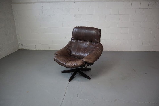 Image 1 of Leather Swivel Lounge Chair By Gerald Easden For Module Furniture, 1960'S