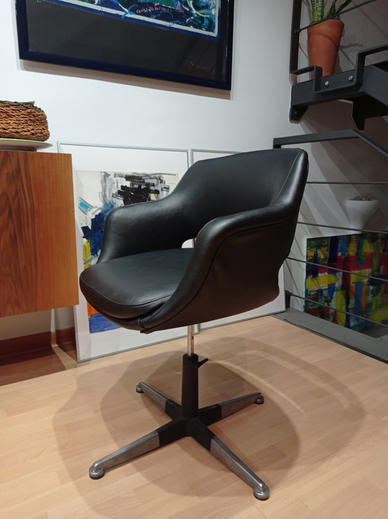 Image 1 of Cassina Olli Mannermaa chair