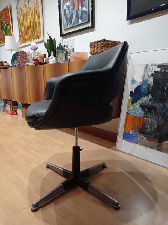 Image 1 of Cassina Olli Mannermaa chair