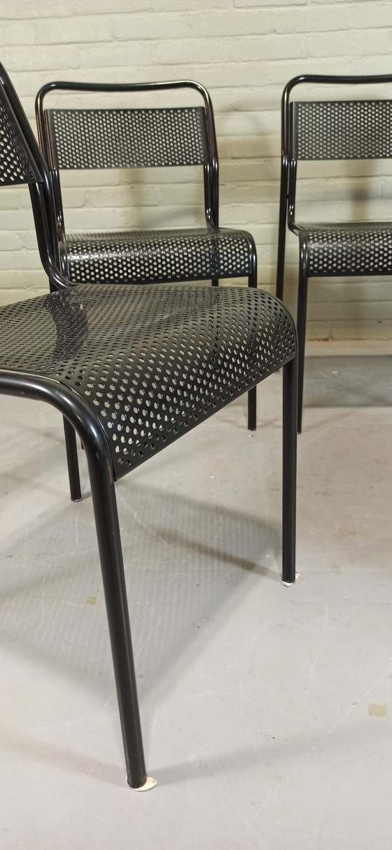 Image 1 of 4 sedie nere vintage in metallo perforato