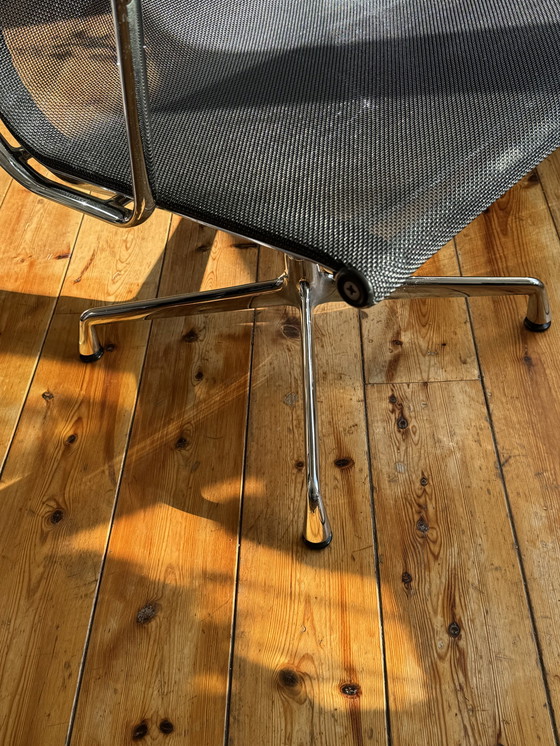 Image 1 of Vitra Eames Ea 108 Chair Chrome-plated Aluminum, Black Netweave