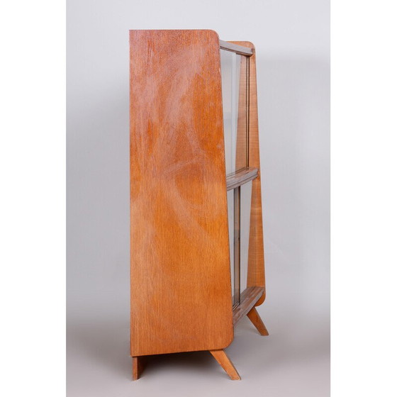 Image 1 of Libreria vintage in rovere e ante in vetro, Cecoslovacchia 1950