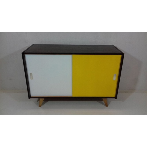 Credenza vintage per Interier Praha in faggio, anni '60