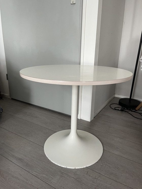 Tulip side table ikea 2025