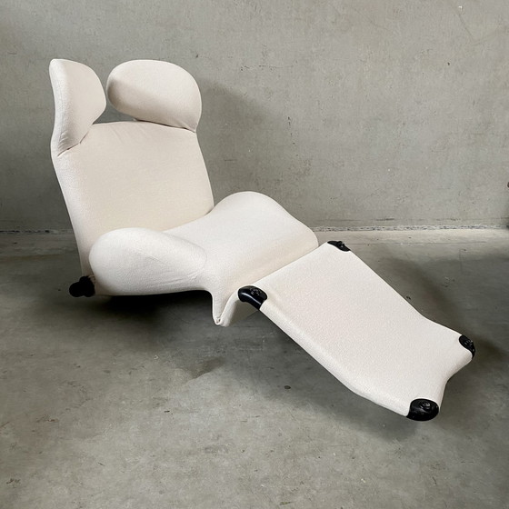 Image 1 of Cassina Off White 111 Wink Chaise Longue By Toshiyuki Kita