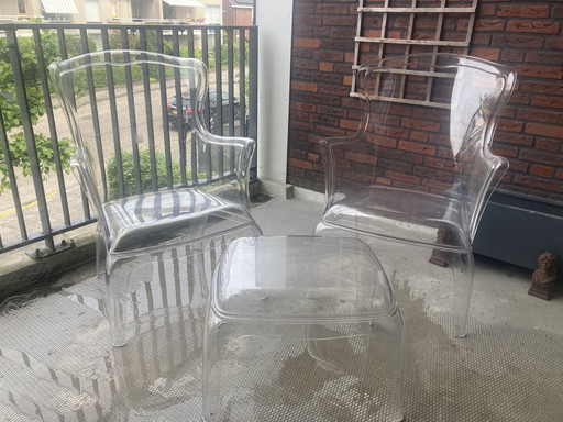 2x chaise transparente Pedrali + table d'appoint / ottoman