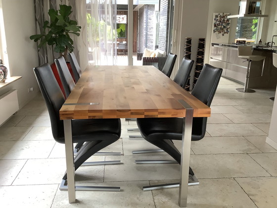 Image 1 of 6x Rolf Benz Z Chair Black Leather And Dining Table Solid Walnut.