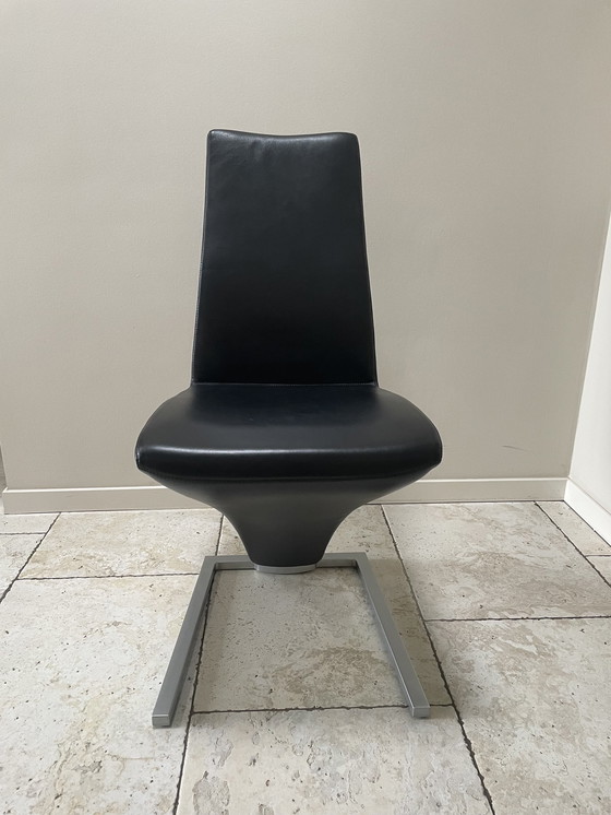 Image 1 of 6x Rolf Benz Z Chair Black Leather And Dining Table Solid Walnut.