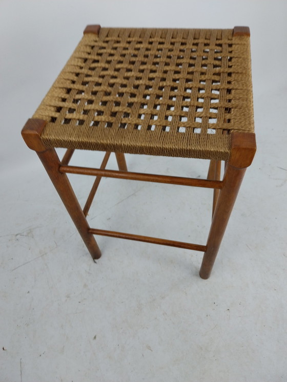 Image 1 of 1 x Tabouret scandinave avec double assise en corde tressée.  1970s