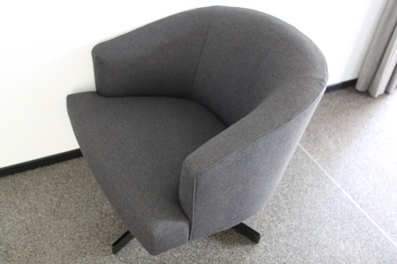 Image 1 of Minotti swivel chair Martin with Minotti stool Berman