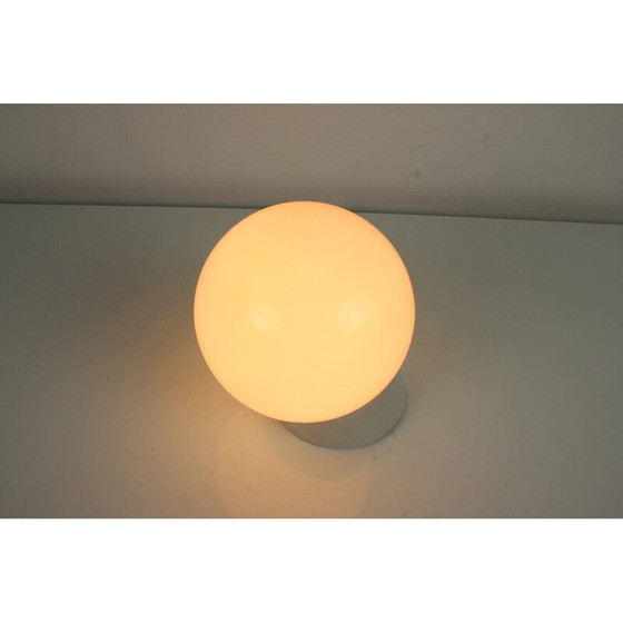 Image 1 of Lampada da parete vintage in porcellana e vetro opalino, Cecoslovacchia anni '60