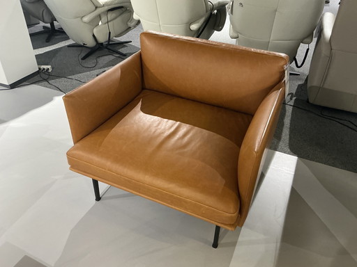 Muuto Outline 1Seat Showroom Model