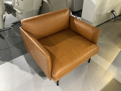 Muuto Outline 1Seat Showroom Model