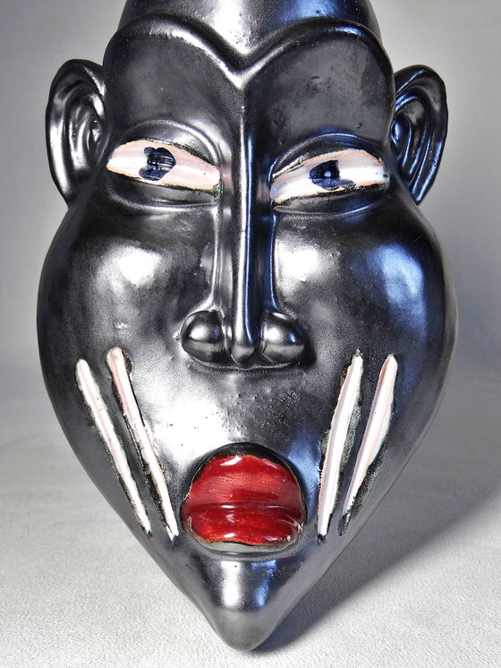 Image 1 of African style mask glazed ceramic to be identified