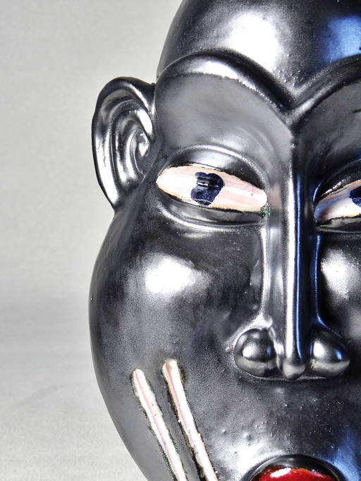 African style mask glazed ceramic to be identified