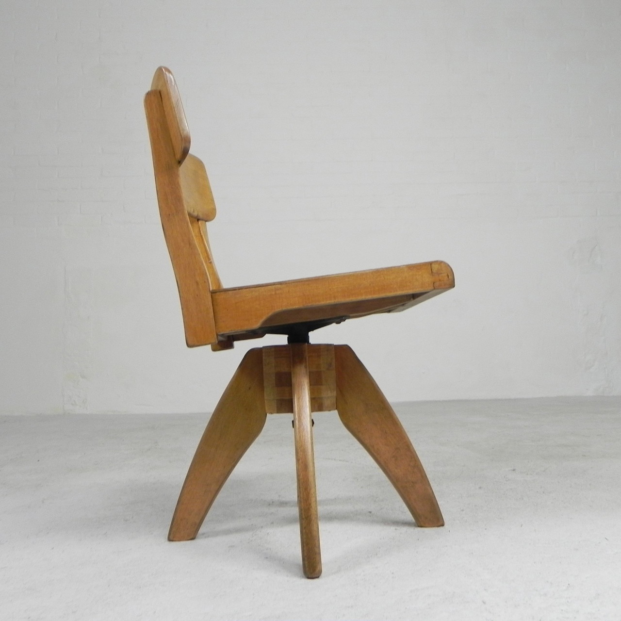 Wooden high chair swivel chair school chair 1950s 95 Whoppah