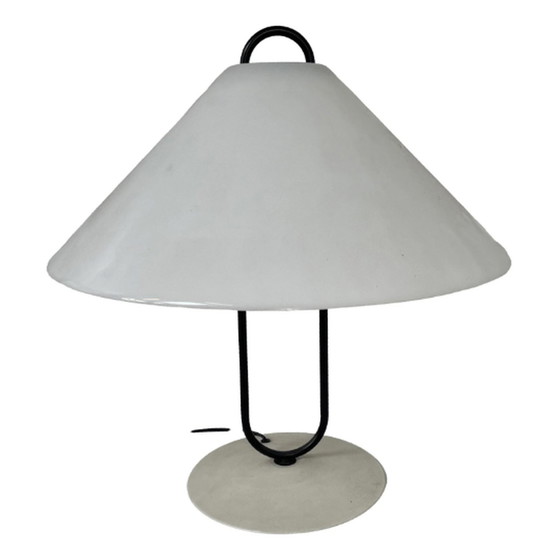 Image 1 of Pop Art / Space Age design - Lampe champignon avec abat-jour en plexi blanc et base en métal