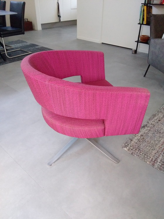 Image 1 of Montis Turner Armchair