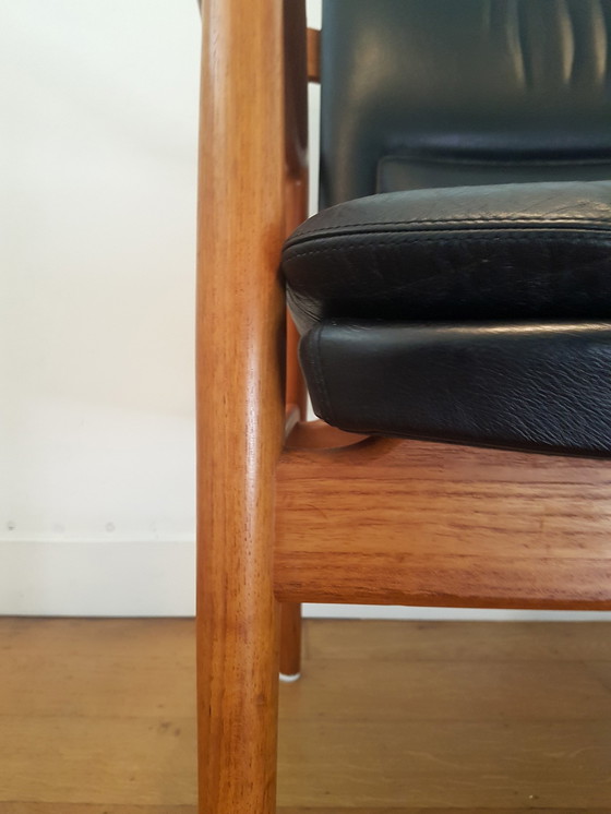 Image 1 of Vintage Arne Vodder 341 armchair in teak and leather