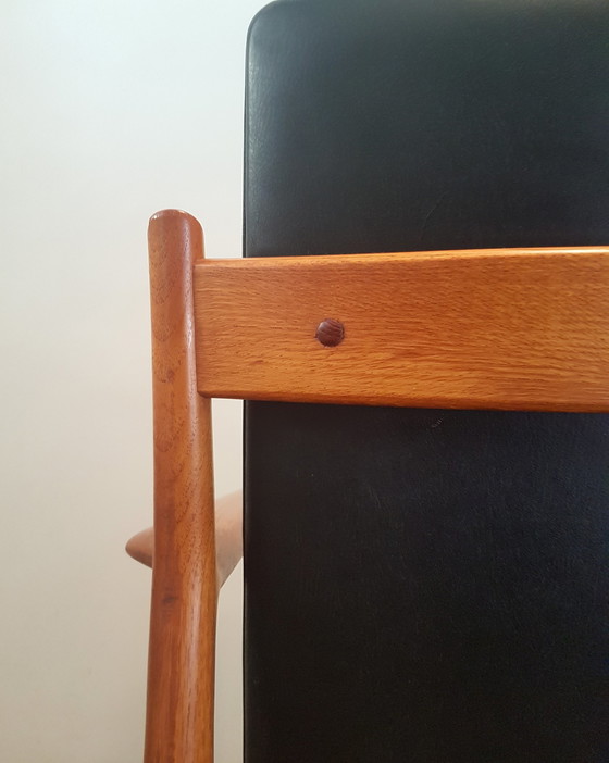 Image 1 of Vintage Arne Vodder 341 armchair in teak and leather