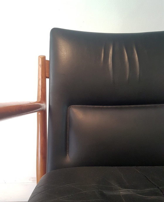 Image 1 of Vintage Arne Vodder 341 armchair in teak and leather