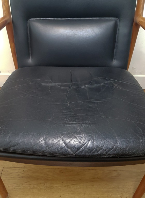 Image 1 of Vintage Arne Vodder 341 armchair in teak and leather