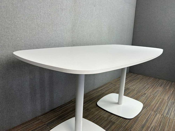 Image 1 of Enea Table