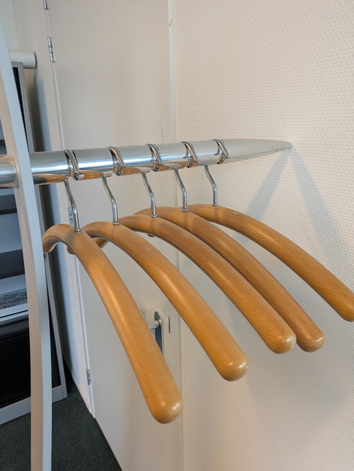 Cascando Design Coat Stand