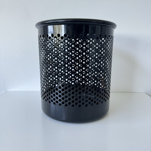 Barbieri and Marianelli paper bin