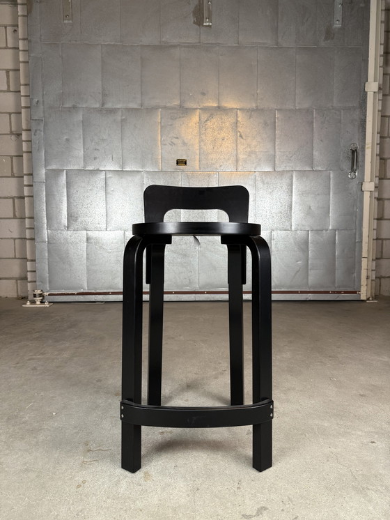 Image 1 of 4 taburetes de bar Artek K65
