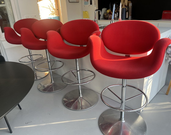 Image 1 of 4x Artifort Tulip bar stool