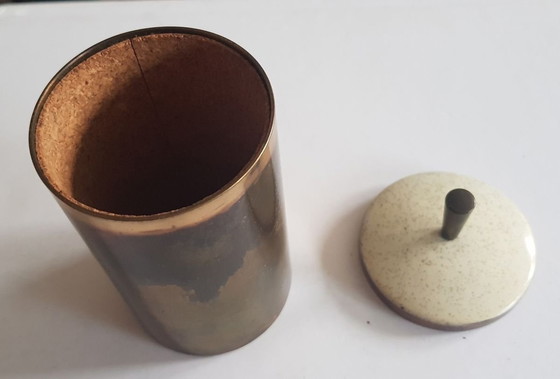 Image 1 of Scatola in ottone fatta a mano con coperchio smaltato, anni '60