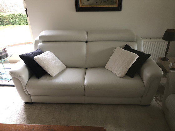 Image 1 of Chairhouse Leather Relax 2 Seat And A 2.5 Sofa.