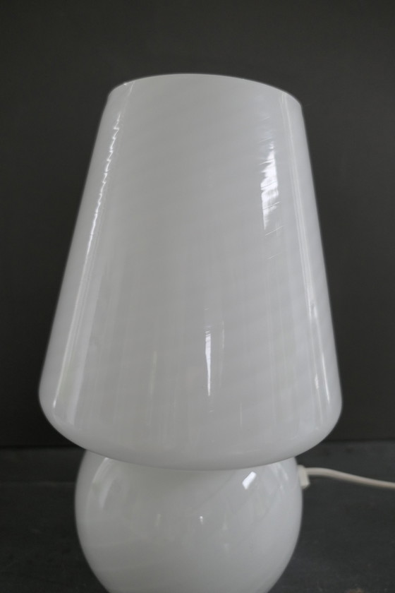 Image 1 of Lampada vintage in vetro a forma di fungo
