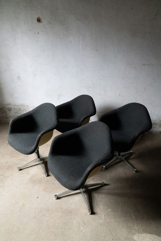 Image 1 of Sillones 4 Pac Herman Miller