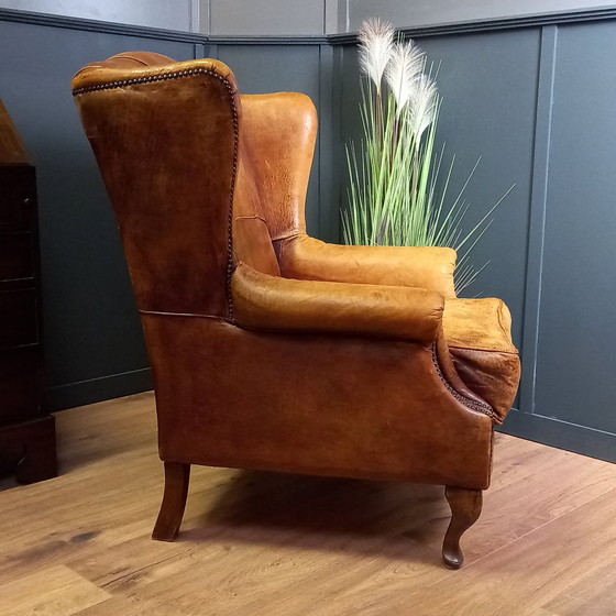 Image 1 of Sillón orejero característico de piel de oveja