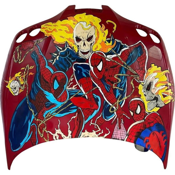 Image 1 of Acrilico vintage sul cofano Versus, 2015