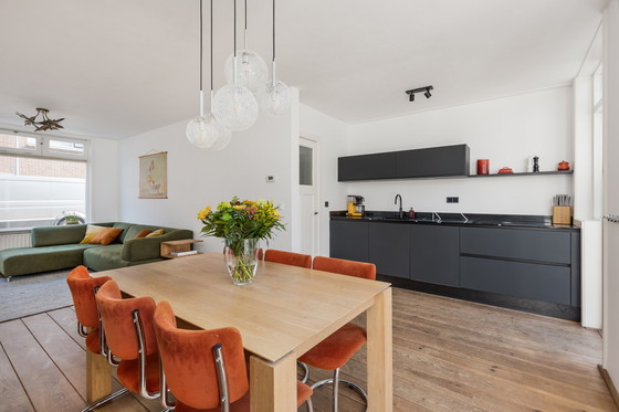 Image 1 of Vintage snow globe lamp