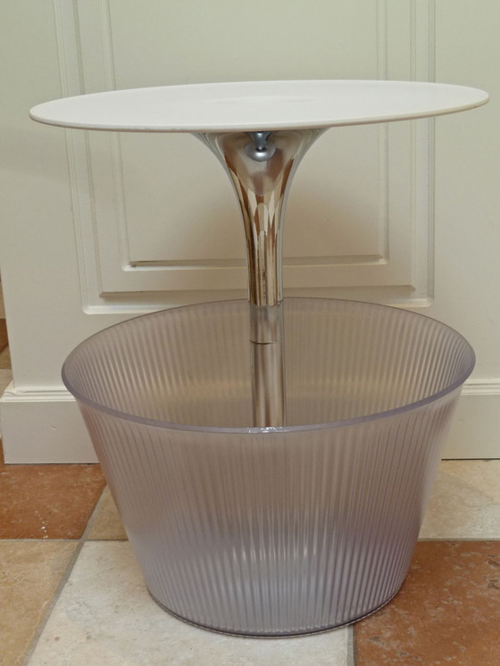 Image 1 of Alessi Pick-Up table