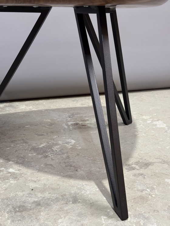 Image 1 of Mesa auxiliar triangular 