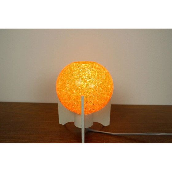 Image 1 of Lampada da tavolo vintage a forma di razzo in legno e plastica dura, Cecoslovacchia 1960