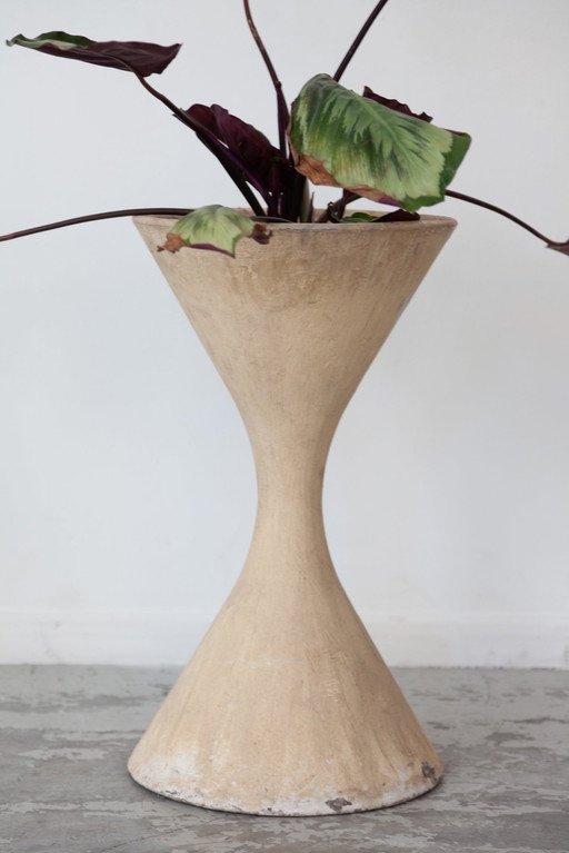 Diabolo planter 1950s