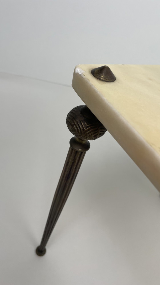 Image 1 of Tavolino laterale in marmo vintage con gambe in ottone 