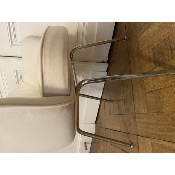 Image 1 of Vintage conference chair in chrome and white fabric by Eero Saarinen for Knoll international