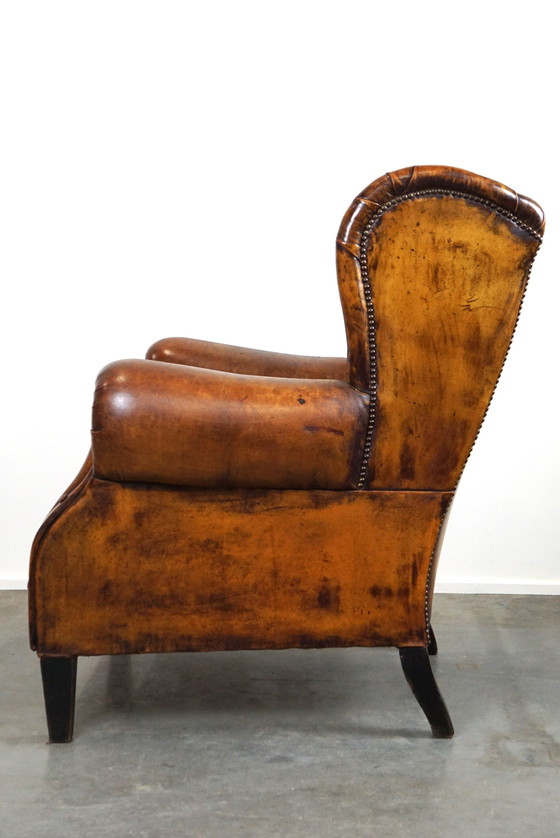 Image 1 of Fauteuil à oreilles en peau de mouton