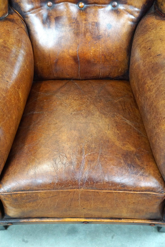 Image 1 of Fauteuil à oreilles en peau de mouton