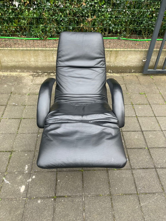 Image 1 of Jori Yoga recliner black leather Medi mono-move